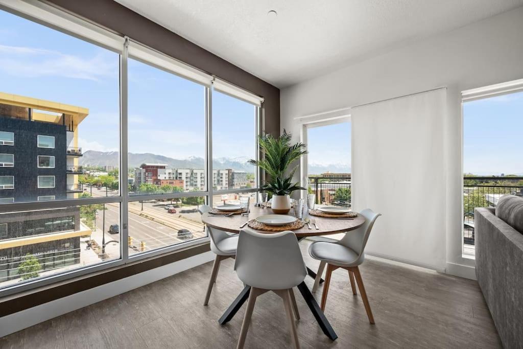Appartamento Lux 2 Bd Boho In Heart Of Slc Salt Lake City Esterno foto