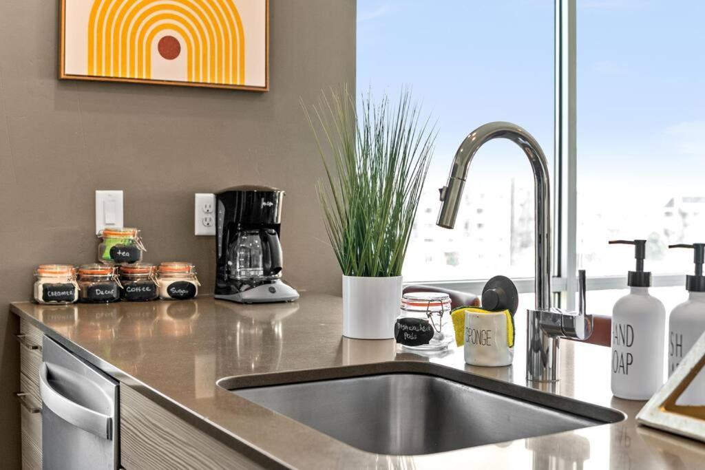 Appartamento Lux 2 Bd Boho In Heart Of Slc Salt Lake City Esterno foto