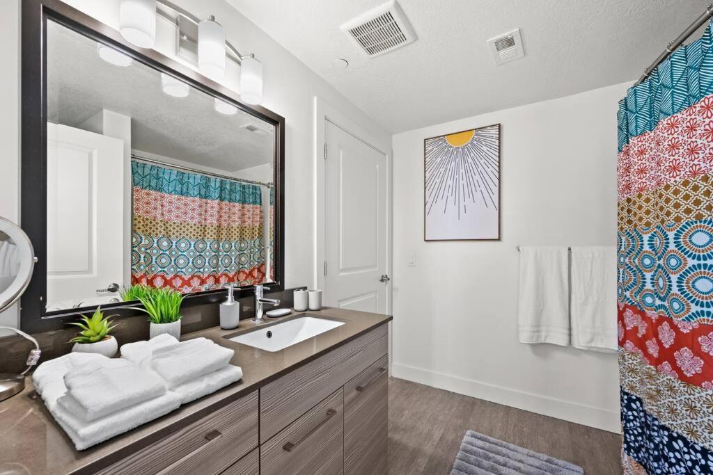 Appartamento Lux 2 Bd Boho In Heart Of Slc Salt Lake City Esterno foto