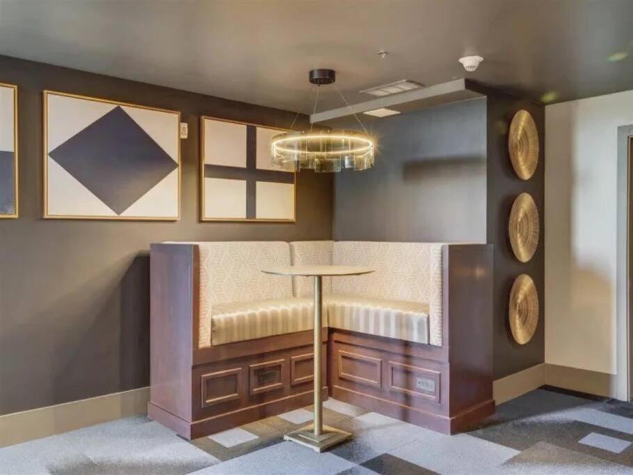 Appartamento Lux 2 Bd Boho In Heart Of Slc Salt Lake City Esterno foto